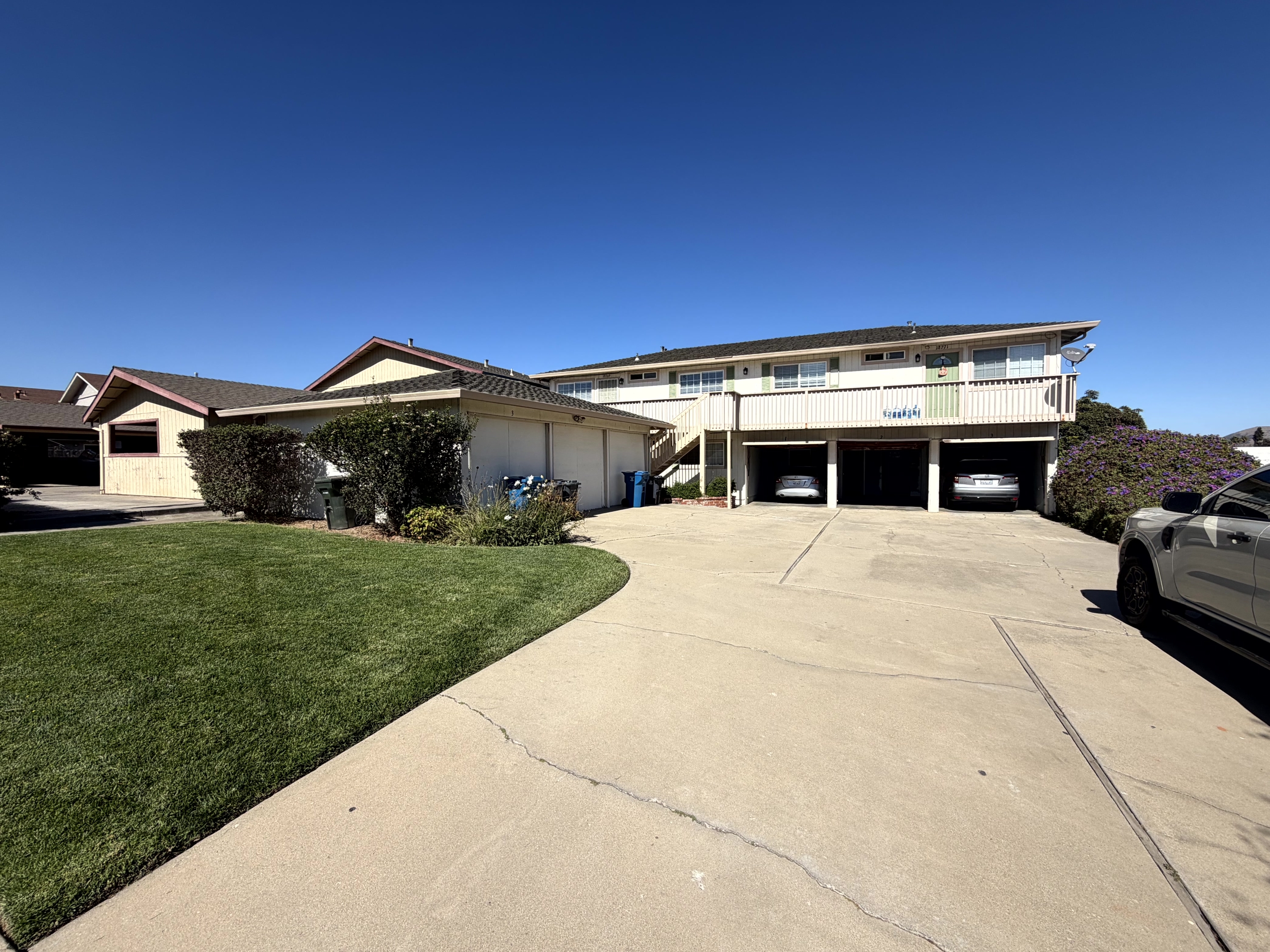 18769 Eisenhower Street - 1